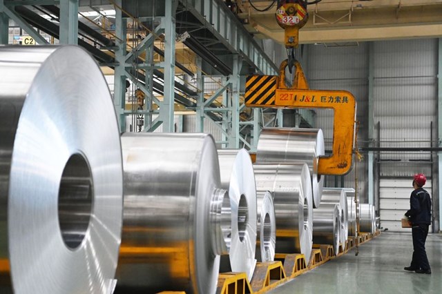 Giá nhôm hạ nhiệt sau chuỗi tăng 7 phiên