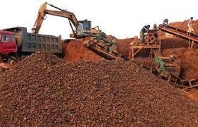 Giá quặng sắt ngày 20/8: Nhu cầu thép yếu gây áp lực lên giá
