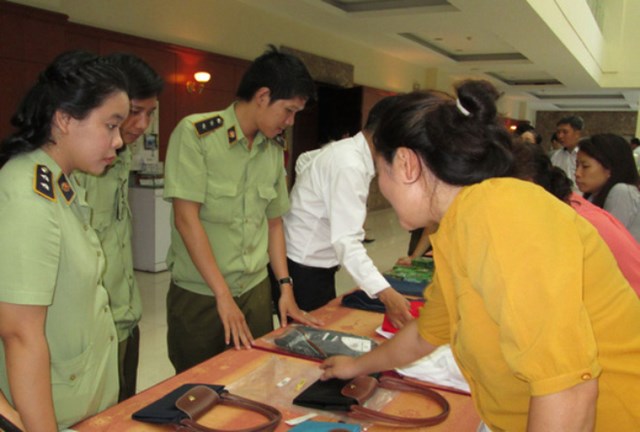 Hết lo “con kiến kiện củ khoai”!