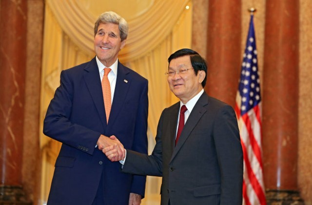 Ngoại trưởng Mỹ John Kerry kêu gọi thay nghi ngờ bằng lòng tin cậy