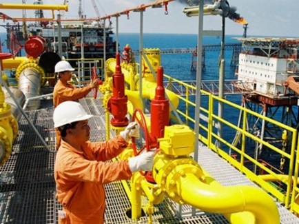 Cấm doanh nghiệp Nhà nước đầu tư địa ốc, ngân hàng, chứng khoán