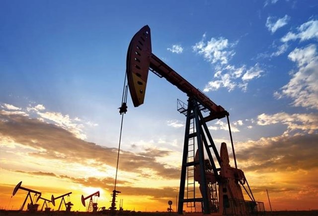 Giá dầu thế giới kết thúc tuần 31/7 tăng hơn 2%