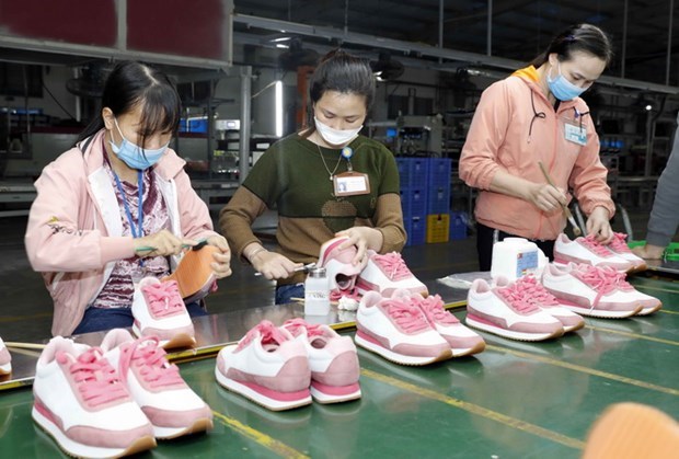 Việt Nam  chiếm trên 10% thị phần giày xuất khẩu toàn cầu