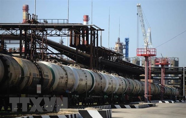 Sản lượng dầu của Nga tiếp tục tăng 5% trong tháng Năm