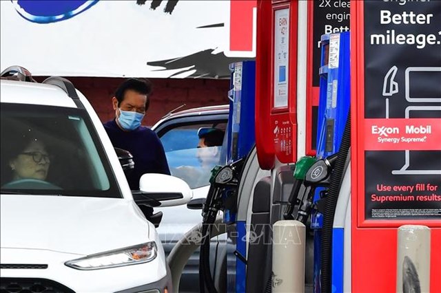 Giá xăng tại Mỹ giảm xuống mức thấp nhất trong 2 tháng