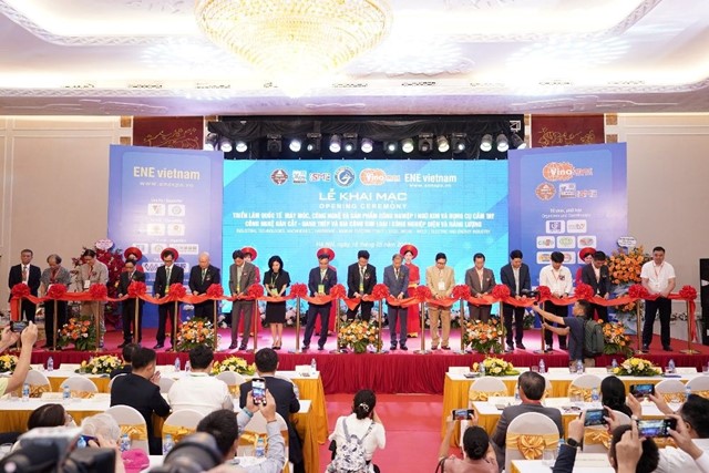 Khai mạc triển lãm quốc tế Công nghiệp điện và Năng lượng Việt Nam 2024
