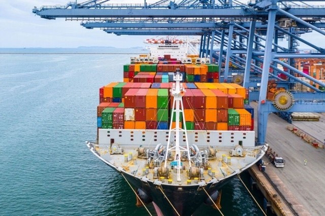 Bộ Công Thương 'tiếp sức', xuất nhập khẩu 9 tháng tăng trưởng mạnh 