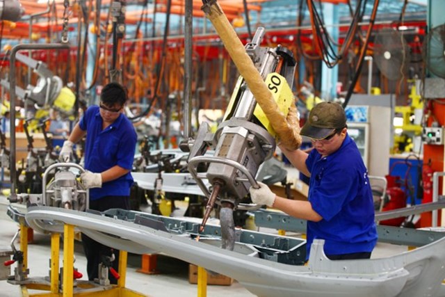 Sản xuất công nghiệp cả nước tháng đầu năm tăng 0,7%