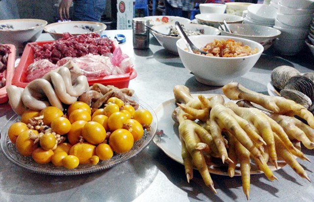 Hơn 2 tấn thực phẩm bẩn phát hiện tại Quảng Bình – Quảng Trị
