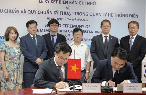 Việt Nam - Hàn Quốc ký Biên bản ghi nhớ về tiêu chuẩn quản lý hệ thống điện