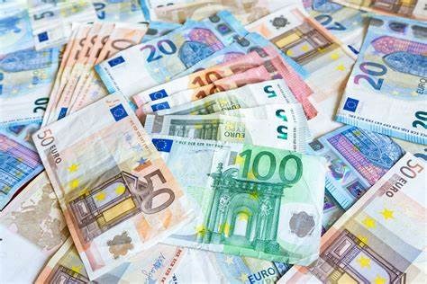 Tỷ giá Euro ngày 12/5/2023 quay đầu giảm trên toàn hệ thống ngân hàng