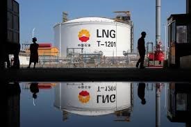 Ảnh hưởng của căng thẳng thương mại tới thị trường khí đốt LNG trong nửa đầu năm 2025