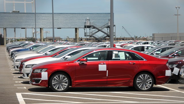 Nhập khẩu ô tô 2 tháng đầu năm 2026 tăng cao