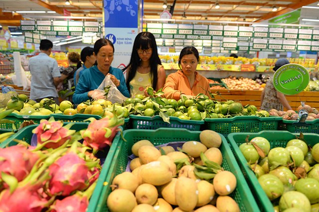 Kênh bán lẻ hiện đại: “Tiếp sức” hàng Việt