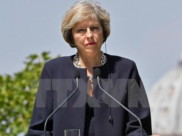 Thủ tướng May: Kinh tế Anh tiếp tục bị tổn thương sau Brexit