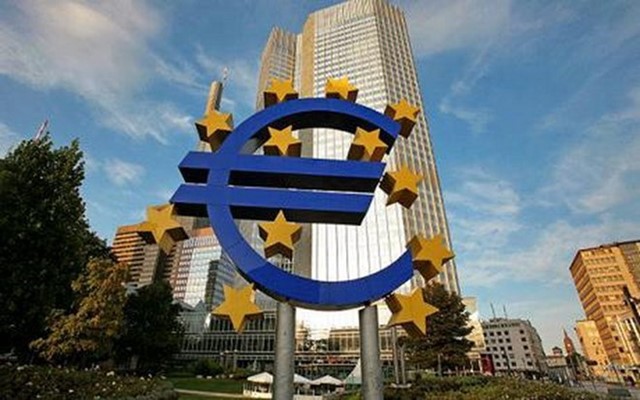 ECB cho gần 250 ngân hàng thuộc Eurozone vay hàng chục tỷ USD