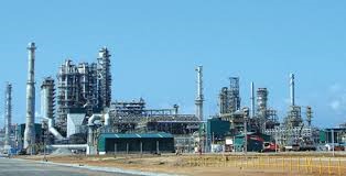 Sản xuất công nghiệp của Hàn Quốc giảm nhanh nhất trong 19 tháng