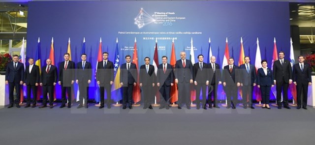 Các nước Trung-Đông Âu và Trung Quốc ký nhiều thỏa thuận hợp tác