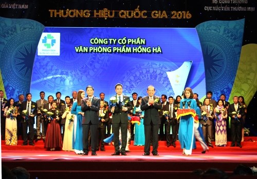 Văn phòng phẩm Hồng Hà nhận Thương hiệu quốc gia lần thứ 3