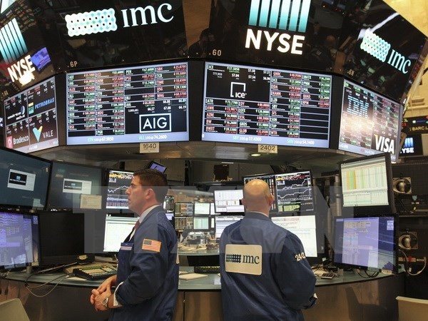 Sắc lệnh mới của ông Trump về ngân hàng gây phản ứng trái ngược