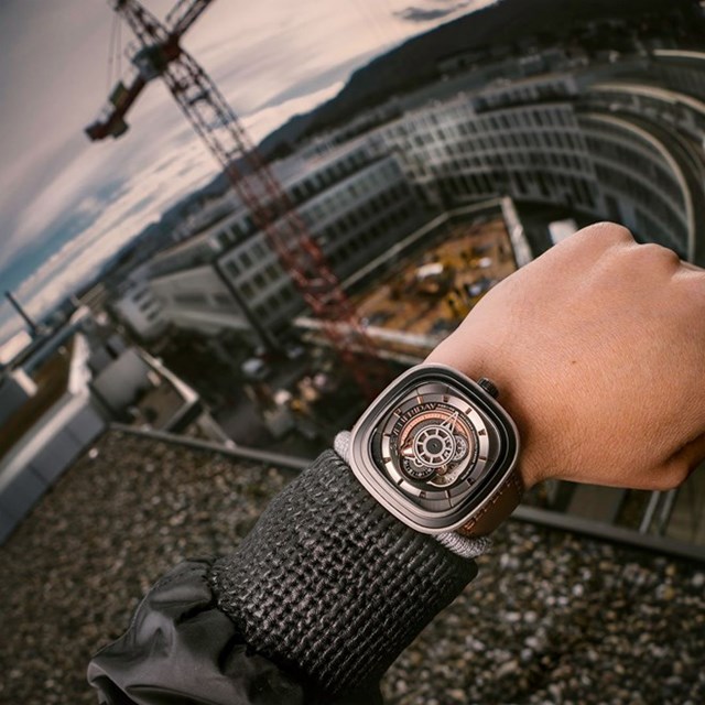 SevenFriday ra mắt bộ đôi đồng hồ P-Revolution