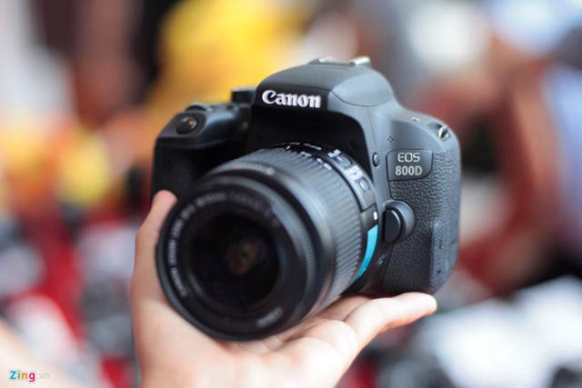 Ảnh thực tế Canon EOS 800D giá 18 triệu tại VN