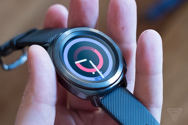 Samsung ra mắt 2 mẫu đồng hồ thông minh mới