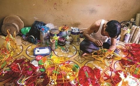 Đèn lồng Việt giành lại thị trường