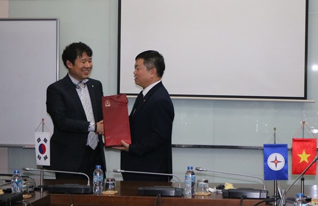 Công đoàn Điện lực Việt Nam hợp tác với Công đoàn Điện lực Hàn Quốc