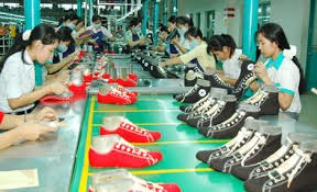 8 tháng đầu 2015, tổng kim ngạch xuất khẩu giày dép các loại đạt 7,95 tỷ USD
