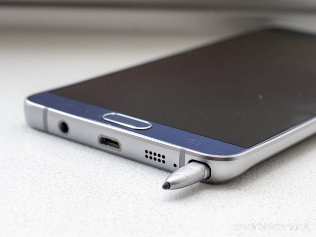 Cách đơn giản để cứu bút S Pen kẹt trong Galaxy Note 5