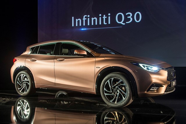 Infiniti sắp ra mắt Q30, cạnh tranh với Mercedes A Class